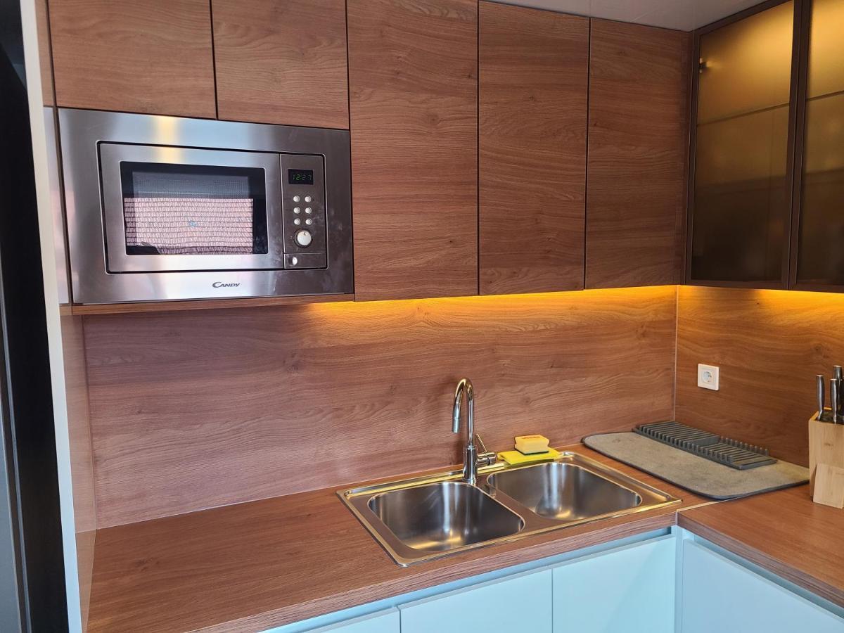 Modern 4-Star Luxury Apt - Wfh Ready, Free Parking 자그레브 외부 사진