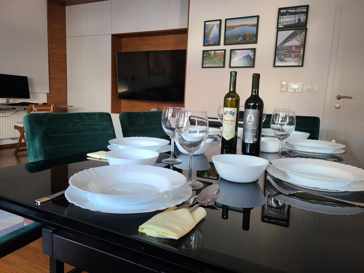 Modern 4-Star Luxury Apt - Wfh Ready, Free Parking 자그레브 외부 사진