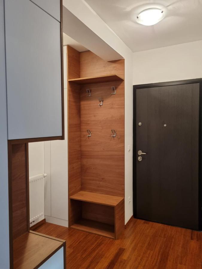 Modern 4-Star Luxury Apt - Wfh Ready, Free Parking 자그레브 외부 사진